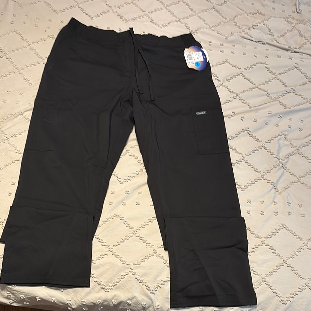 Women’s Black Sanibel scrub pants